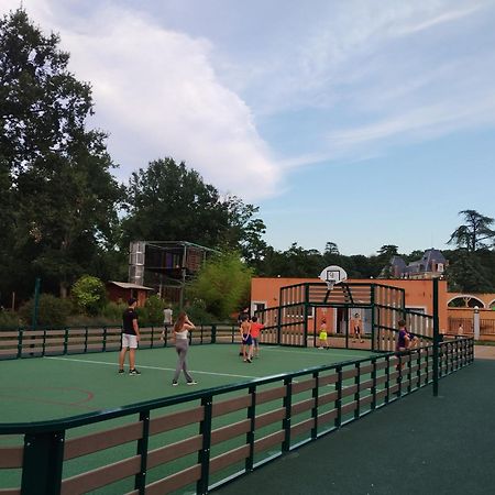 אלבון Camping Domaine De Senaud מראה חיצוני תמונה
