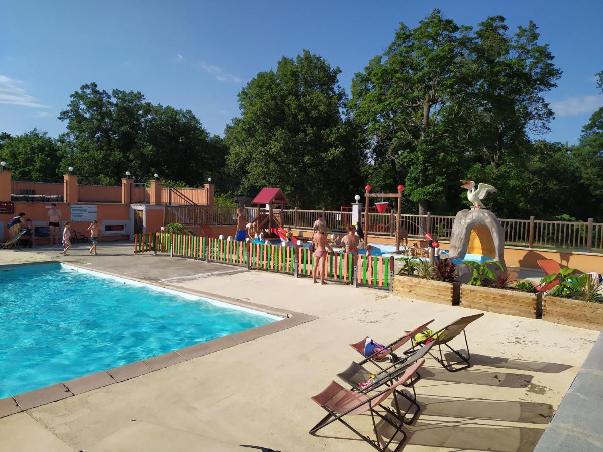אלבון Camping Domaine De Senaud מראה חיצוני תמונה