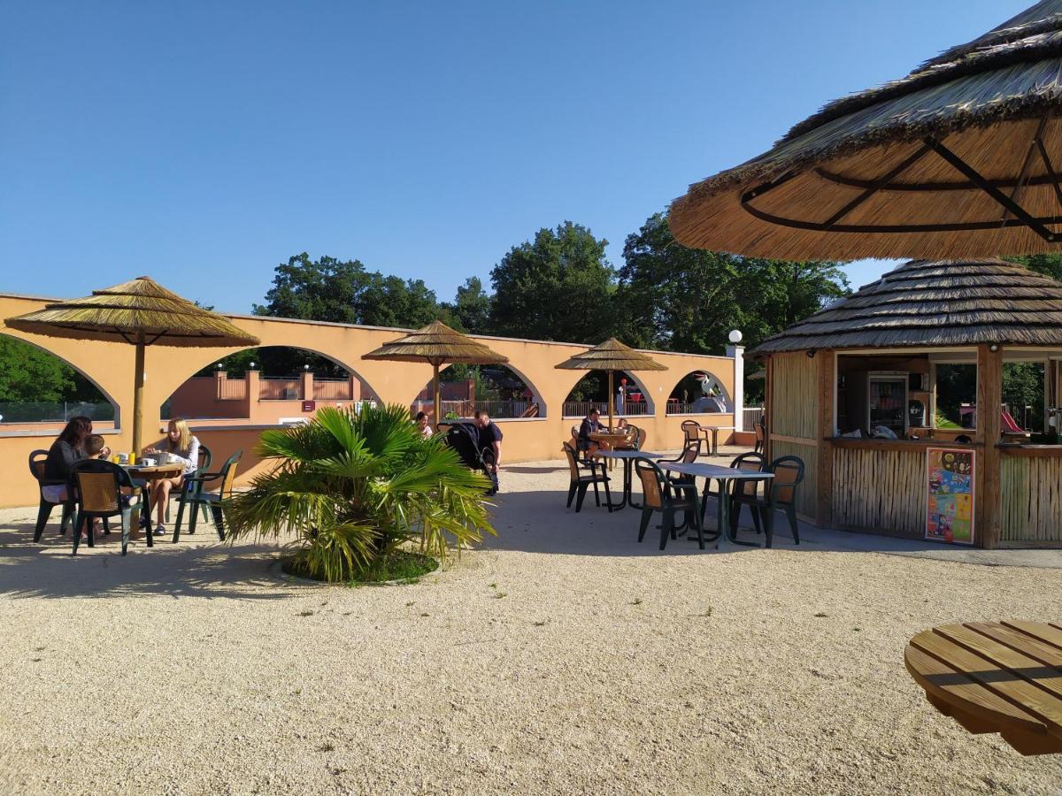 אלבון Camping Domaine De Senaud מראה חיצוני תמונה