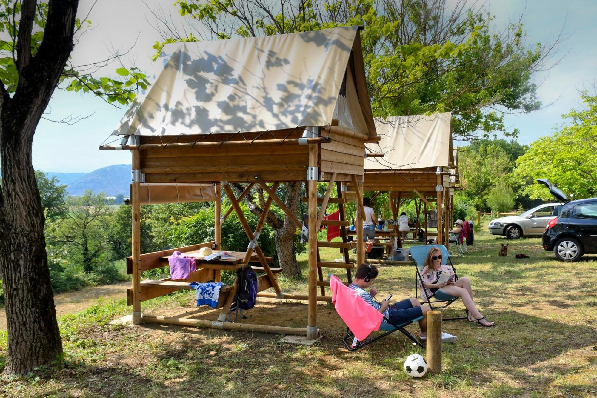 אלבון Camping Domaine De Senaud מראה חיצוני תמונה